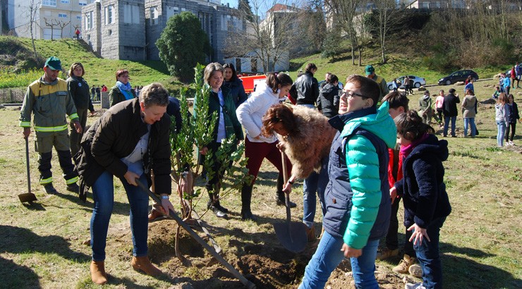 Os escolares ourensáns conmemoran o Día Forestal Mundial