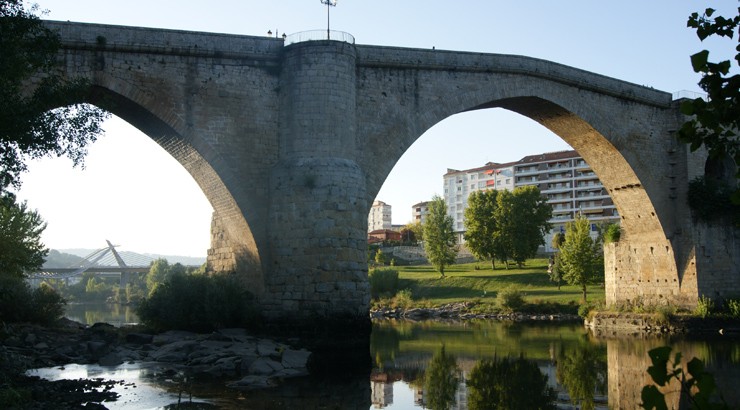 Este mes comezarán as primeiras obras de posta en valor da Ponte Vella, executadas pola Xunta