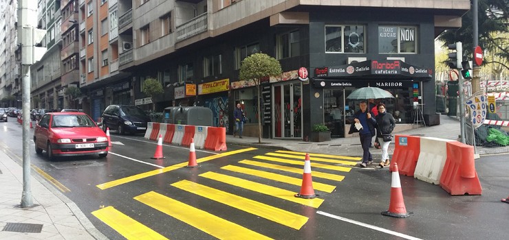 O carril central da avenida da Habana permanecerá cortado ata o martes