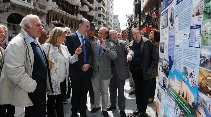 Unha exposición no Paseo recolle os 25 anos do Sergas