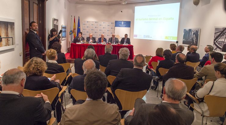Baltar remarca o termalismo como «panca de desenvolvemento en Ourense»