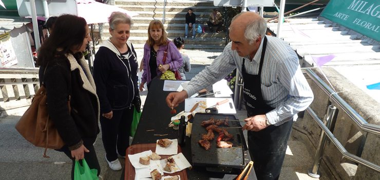 Día del chorizo asado en la Plaza de Abastos de Ourense