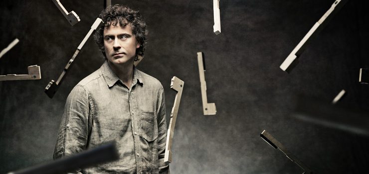 Música: Paul Lewis