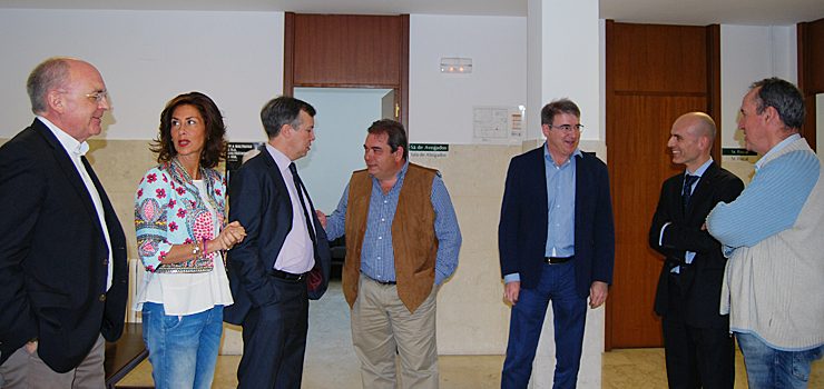 A delegada da Xunta visita os xulgados de Verín