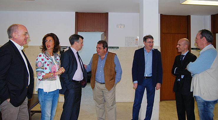 A delegada da Xunta visita os xulgados de Verín