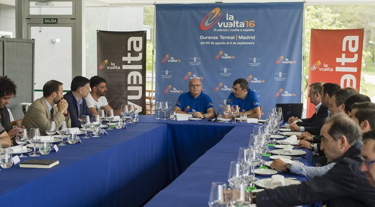 Alcaldes e Unipublic analizan a organización de «La Vuelta»