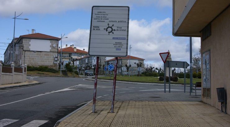 Comezan obras de mellora do firme nas travesías de Celanova