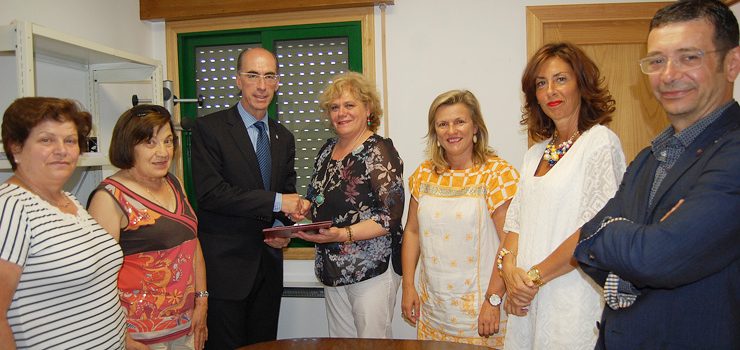 O Sergas e o Concello de Gomesende asinaron un convenio para reformar o centro de saúde