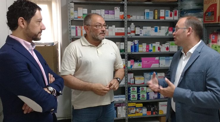 Tellado se compromete ante los farmacéuticos ourensanos a dinamizar las boticas rurales