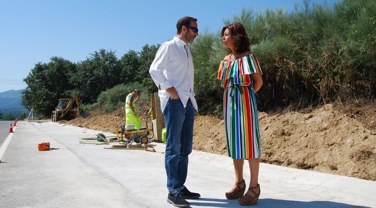 Díaz Mouteria visita a construción dunha senda peonil en Trives