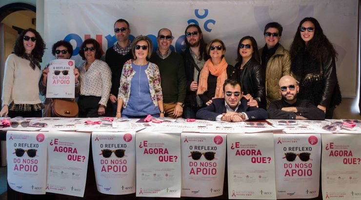 AECC y Ourense Centro sensibilizan sobre el cáncer de mama