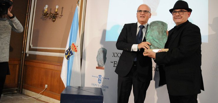 Miguel Anxo Fernández recibe o Premio Blanco Amor