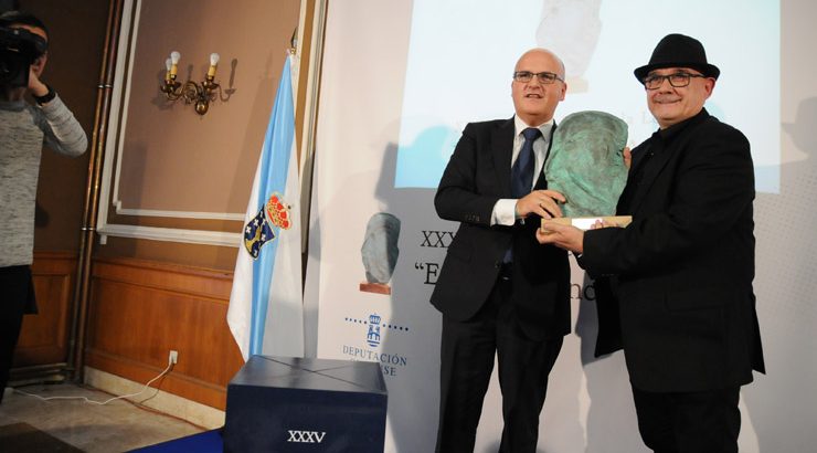 Miguel Anxo Fernández recibe o Premio Blanco Amor