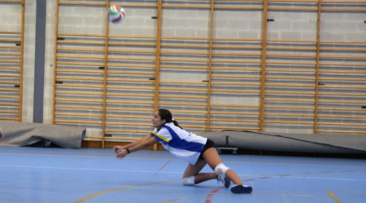 Concentración de deporte escolar de voleibol