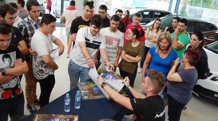 “Cohete” Suárez presentou o seu Peugeot 208 T16 R5