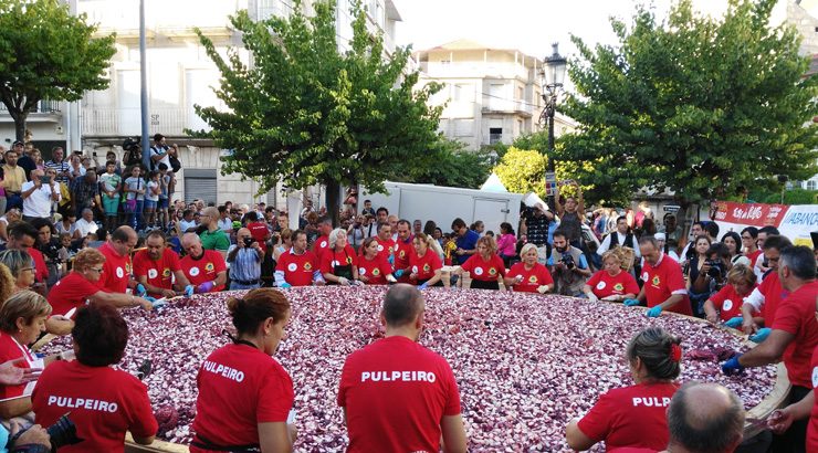 A tapa xigante, antesala da Festa do Pulpo