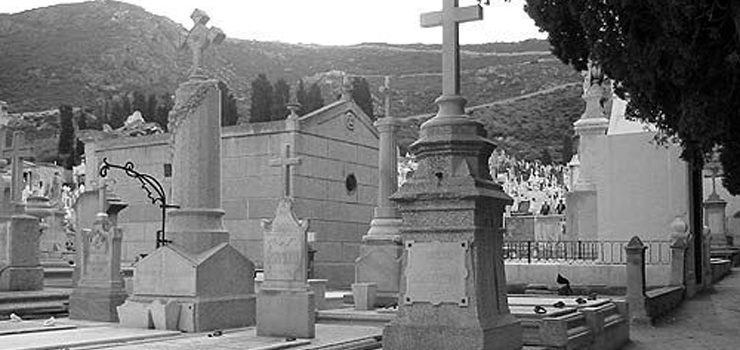 O Concello amplía os horarios dos cemiterios para as festividades de Todos os Santos e Fieis defuntos