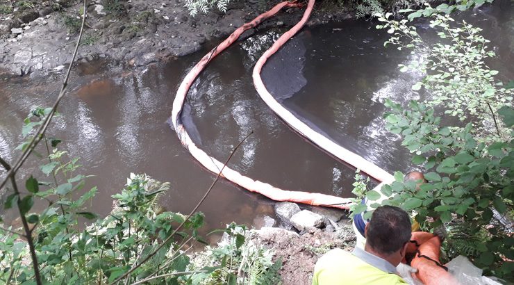 La CHMS investiga el vertido en el río Barbaña