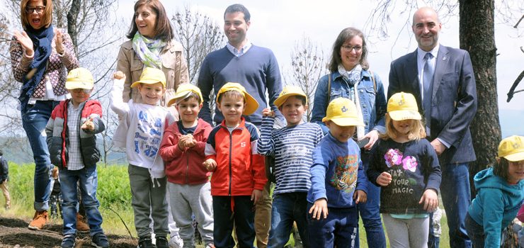 Sensibilización sobre o coidado do monte entre os pequenos de Celanova