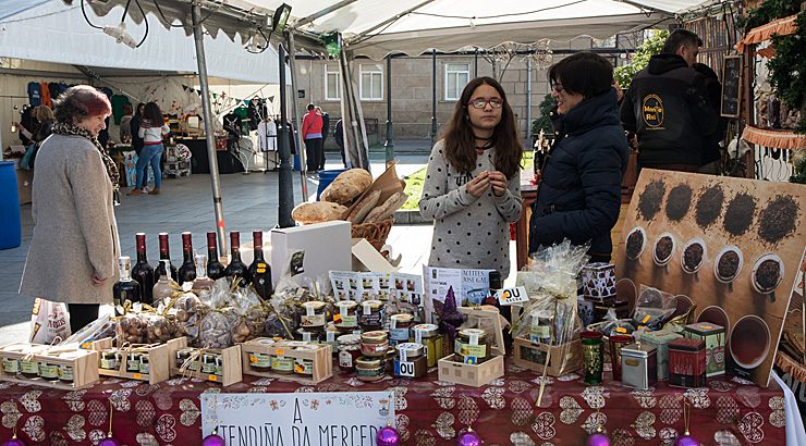 A solidariedade chega á Feira de Nadal de Verín