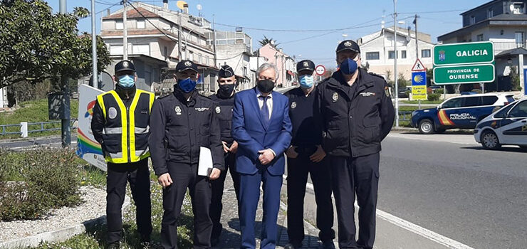 Emilio González visita os pasos fronteirizos para supervisar o protocolo de control na fronteira con Portugal