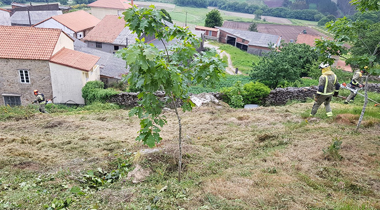 Mellora do dispositivo humano e material na loita contra o lume en Galicia