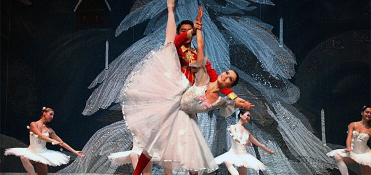 O día de Aninovo o Ballet Nacional Ruso representa «O Crebanoces»