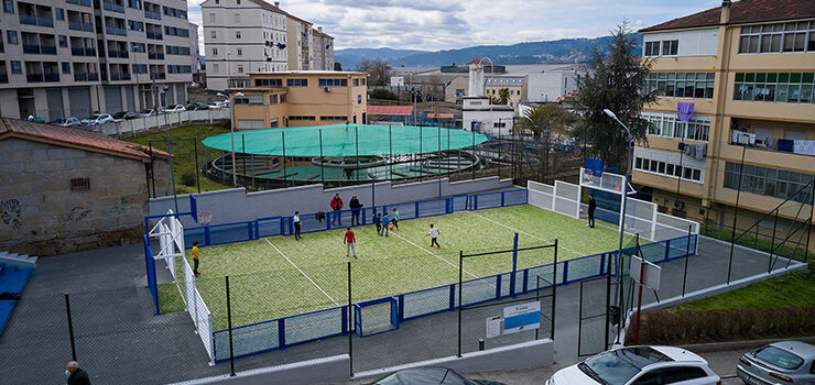 Nova cancha multixogos do barrio da Milagrosa