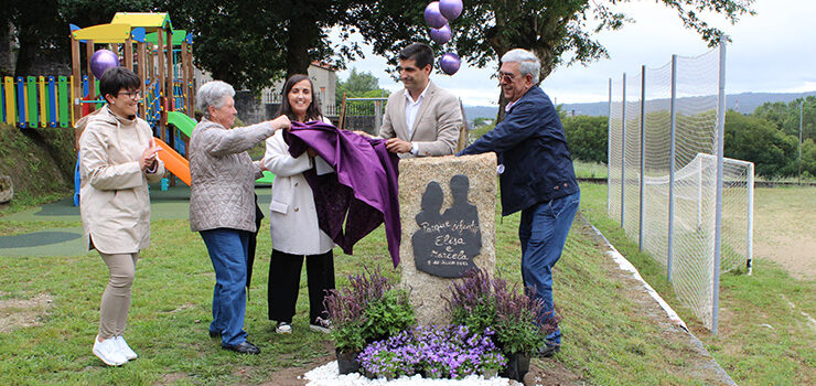 Xunqueira de Espadañedo inaugura parque infantil