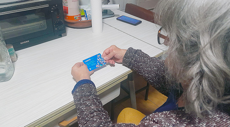 Os maiores de 65 anos dispoñen dun carné con descontos e bonificacións