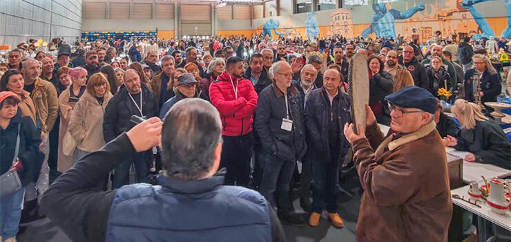 Antiq Auria citó a alrededor de 3.000 visitas Antiq Auria citó a alrededor de 3.000 visitas