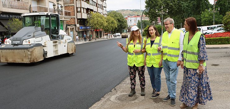 Novo asfaltado na rúa Progreso de Ourense Novo asfaltado na rúa Progreso de Ourense