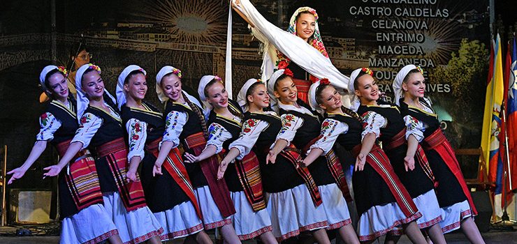 As Xornadas de Folclore achegan a Allariz e Maceda a música e a danza tradicional de seis países